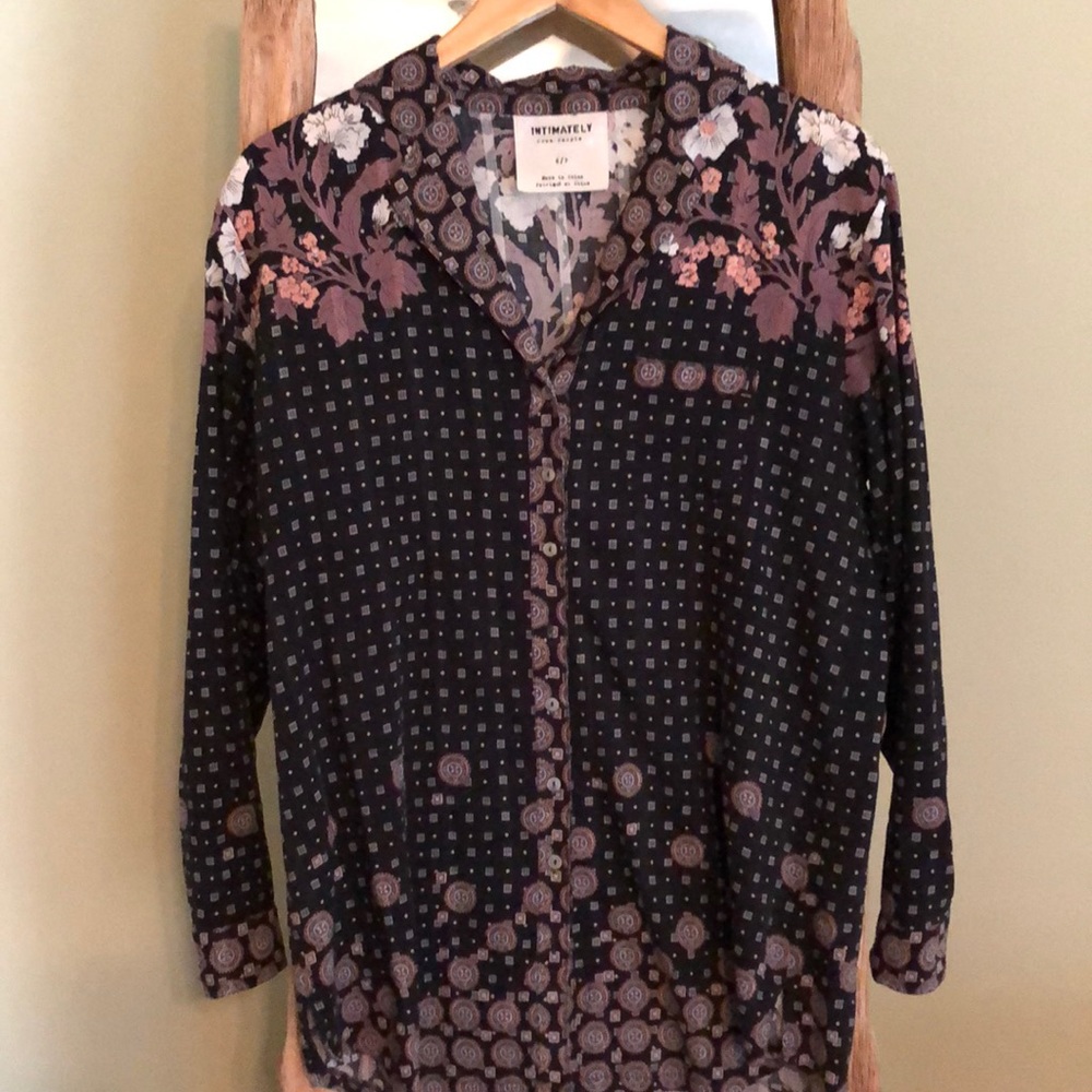 Fantastic Free People button down longsleeve shirt